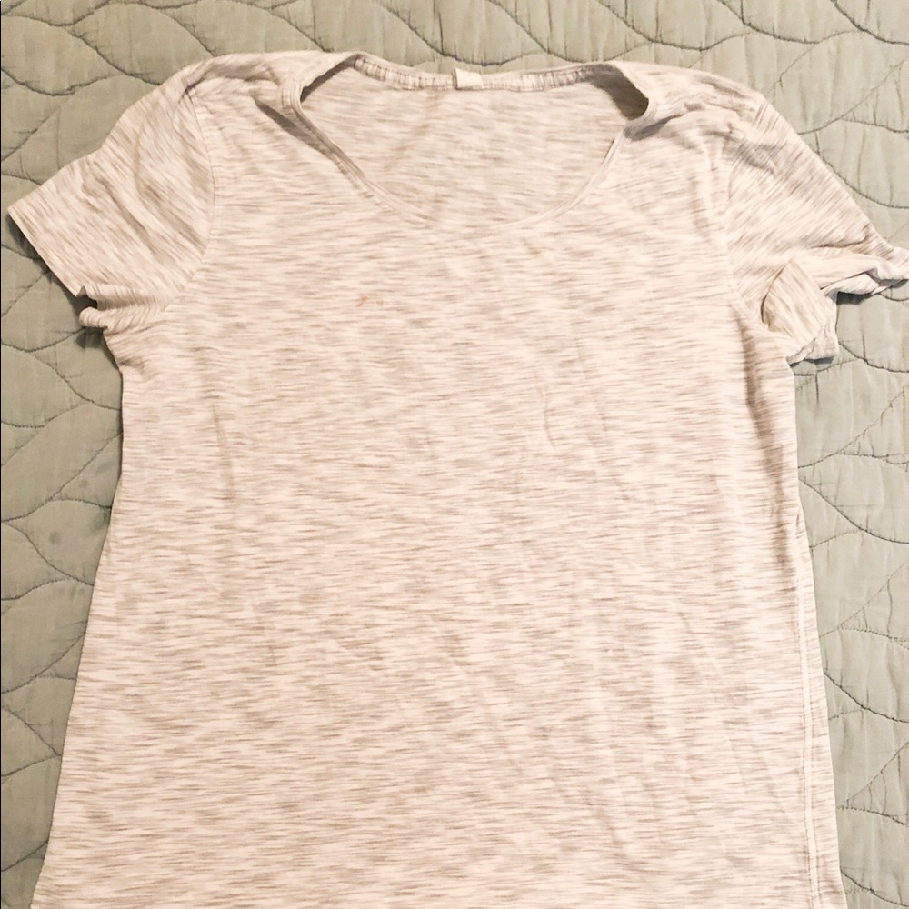 Lululemon tee